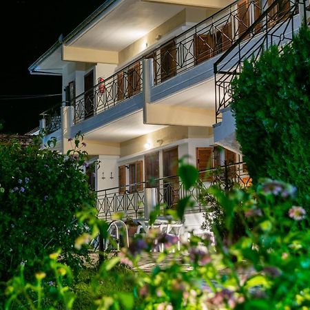 Hotel Sarikas Polikhronon Exteriör bild