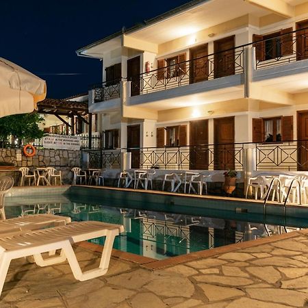 Hotel Sarikas Polikhronon Exteriör bild