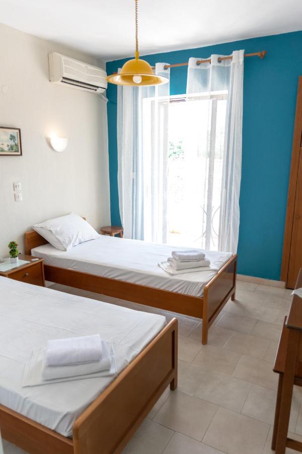 Hotel Sarikas Polikhronon Exteriör bild