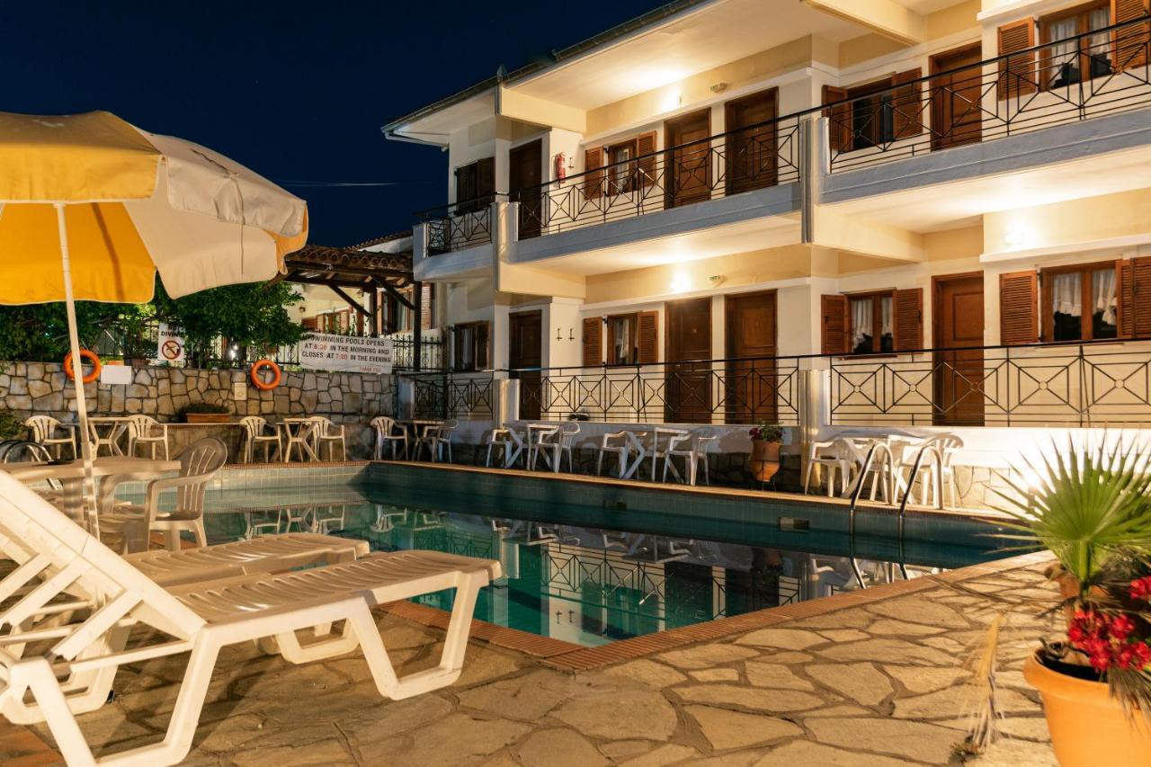 Hotel Sarikas Polikhronon Exteriör bild